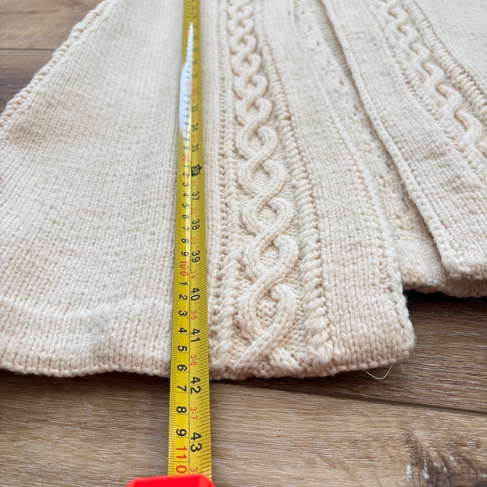Hand Crafted Cream Hooded Cable Knit Cardigan - Picture 5 of 16
